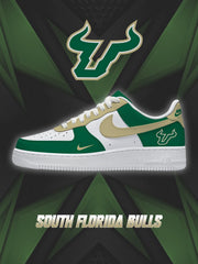 Individuell gestaltete Air-Style-Sneaker für Colleges in Südflorida