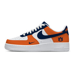 Individuell gestaltete Air-Style-Sneaker des Auburn College